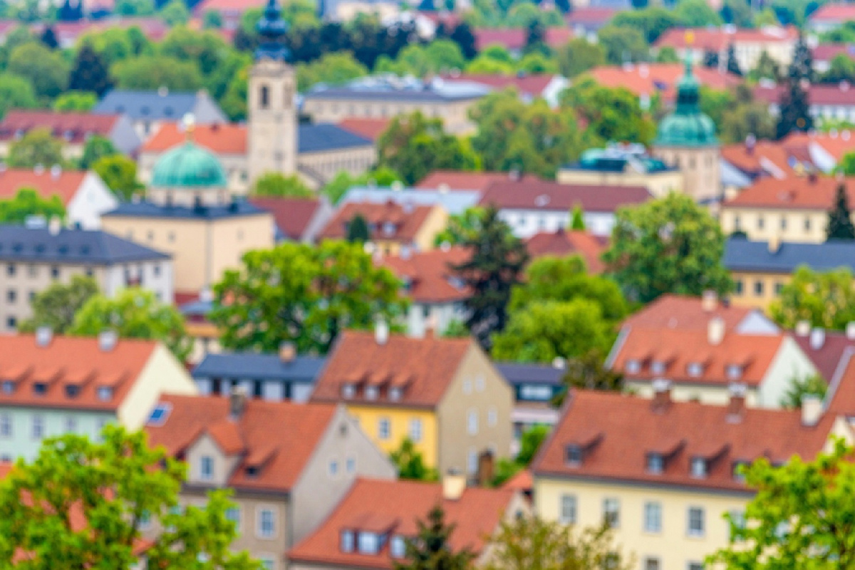 Viaggiare low cost a Pasqua 2026: destinazioni convenienti per una fuga di primavera